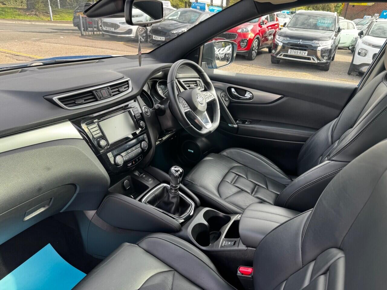 Nissan Qashqai view 3