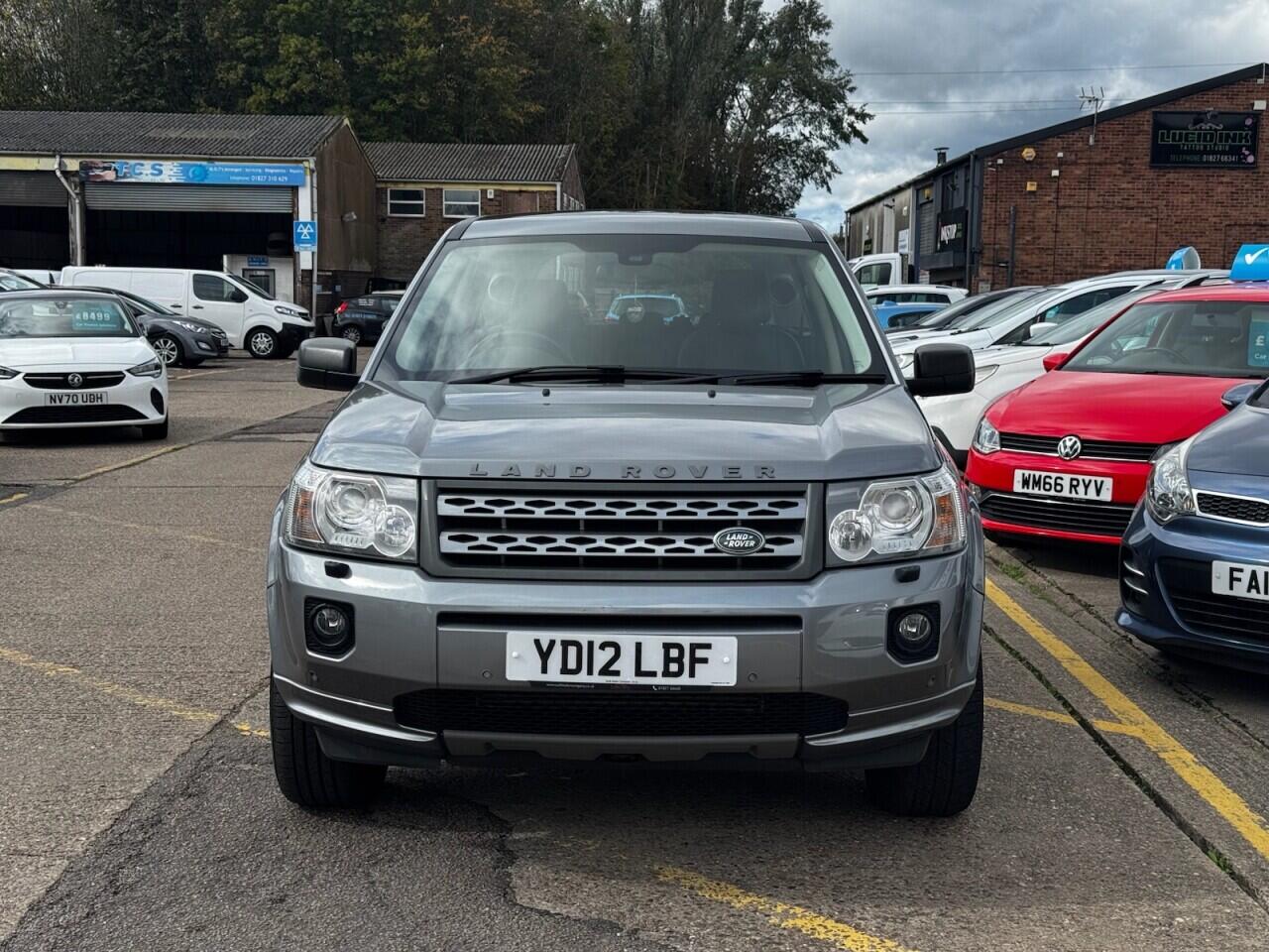 Land Rover Freelander view 9