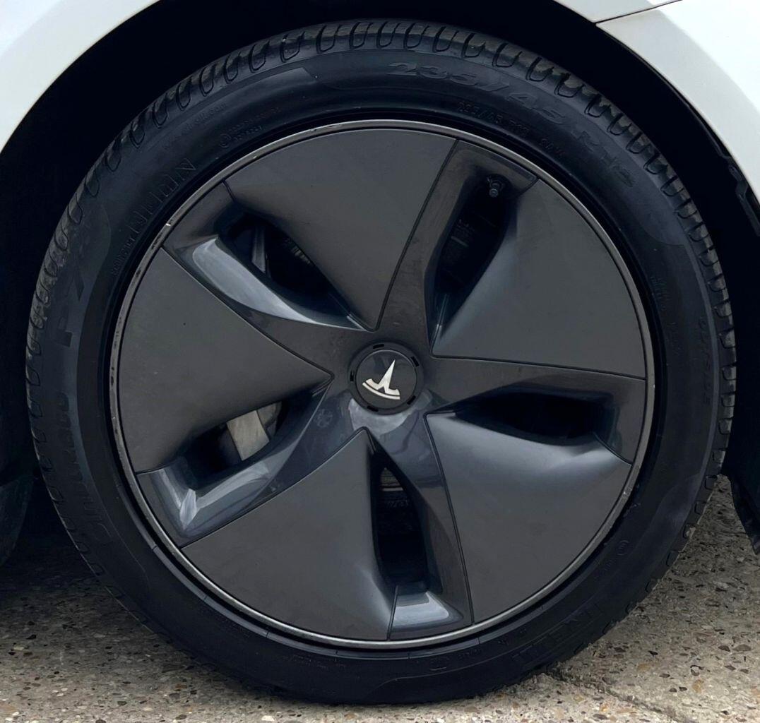 Tesla Model 3 view 12