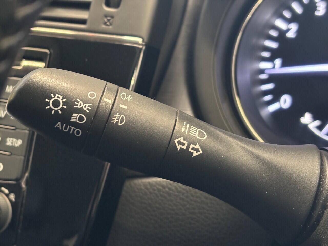 Nissan Pulsar view 32