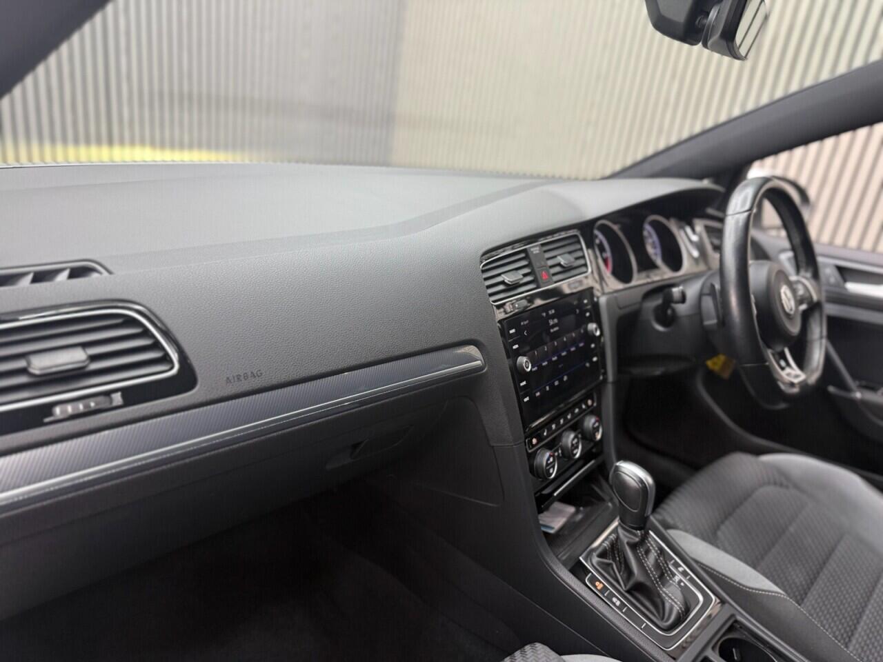 Volkswagen Golf view 7