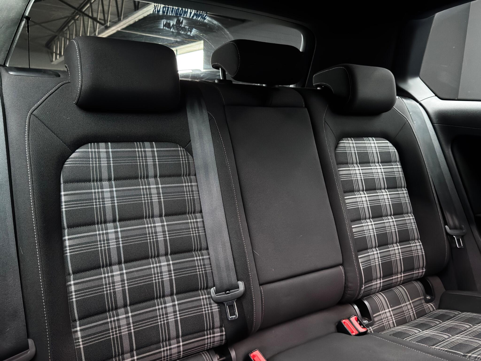 Volkswagen Golf view 15