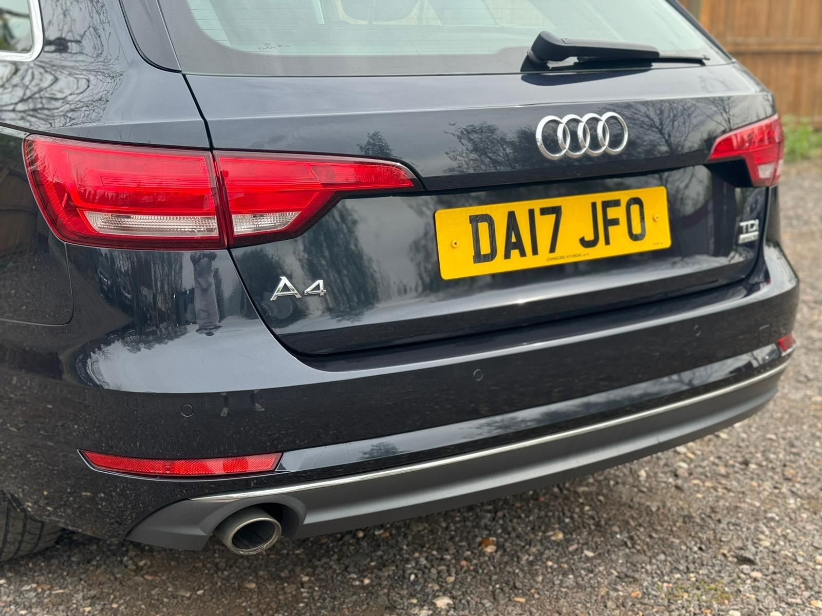 Audi A4 view 10