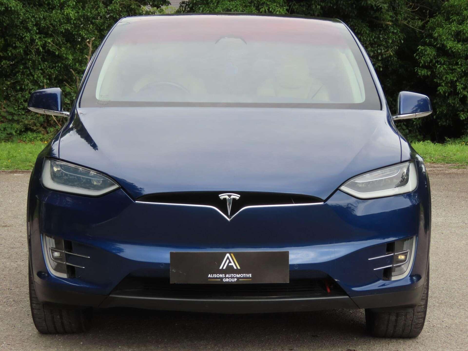 Tesla Model X view 4