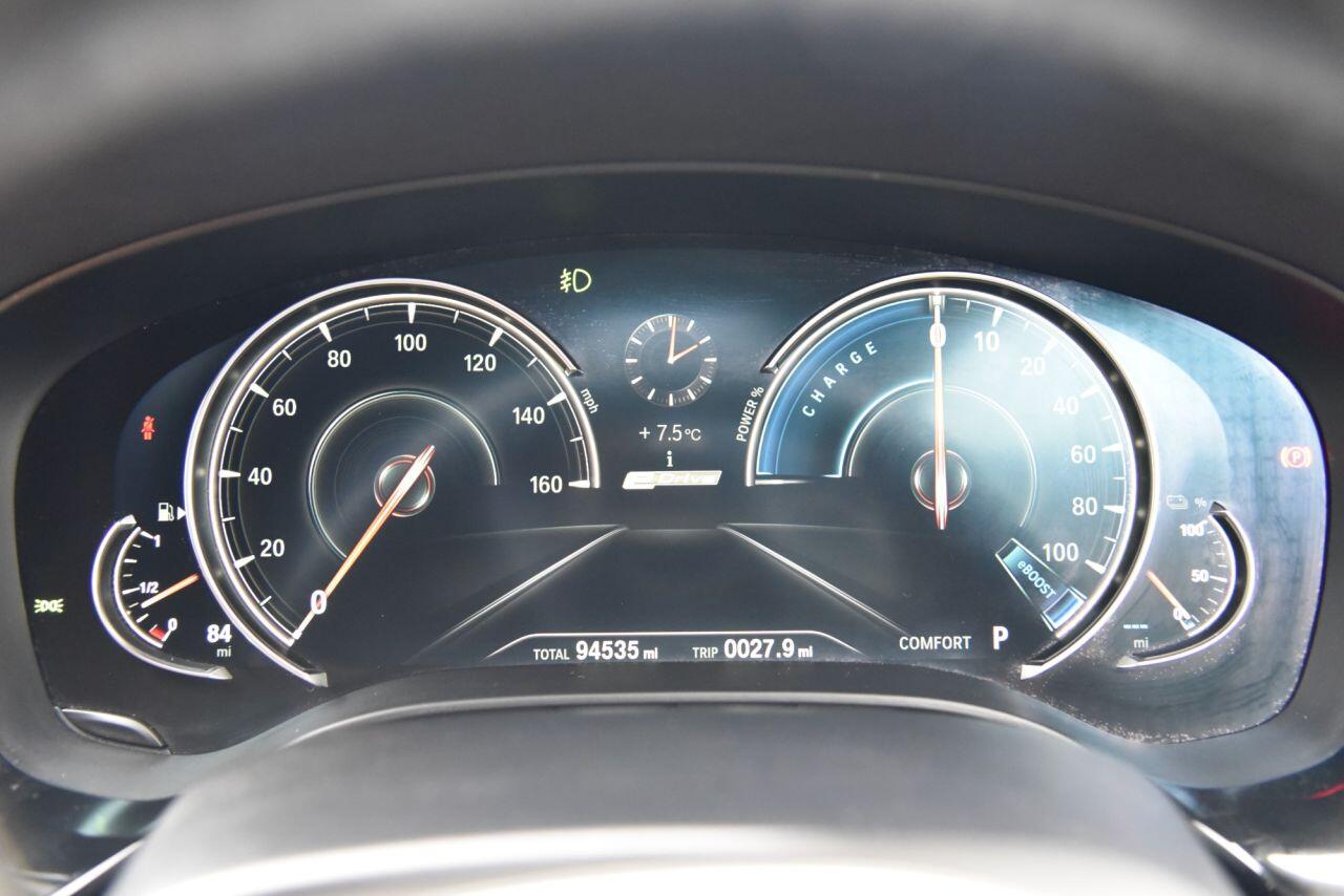 BMW 5 Series view 39