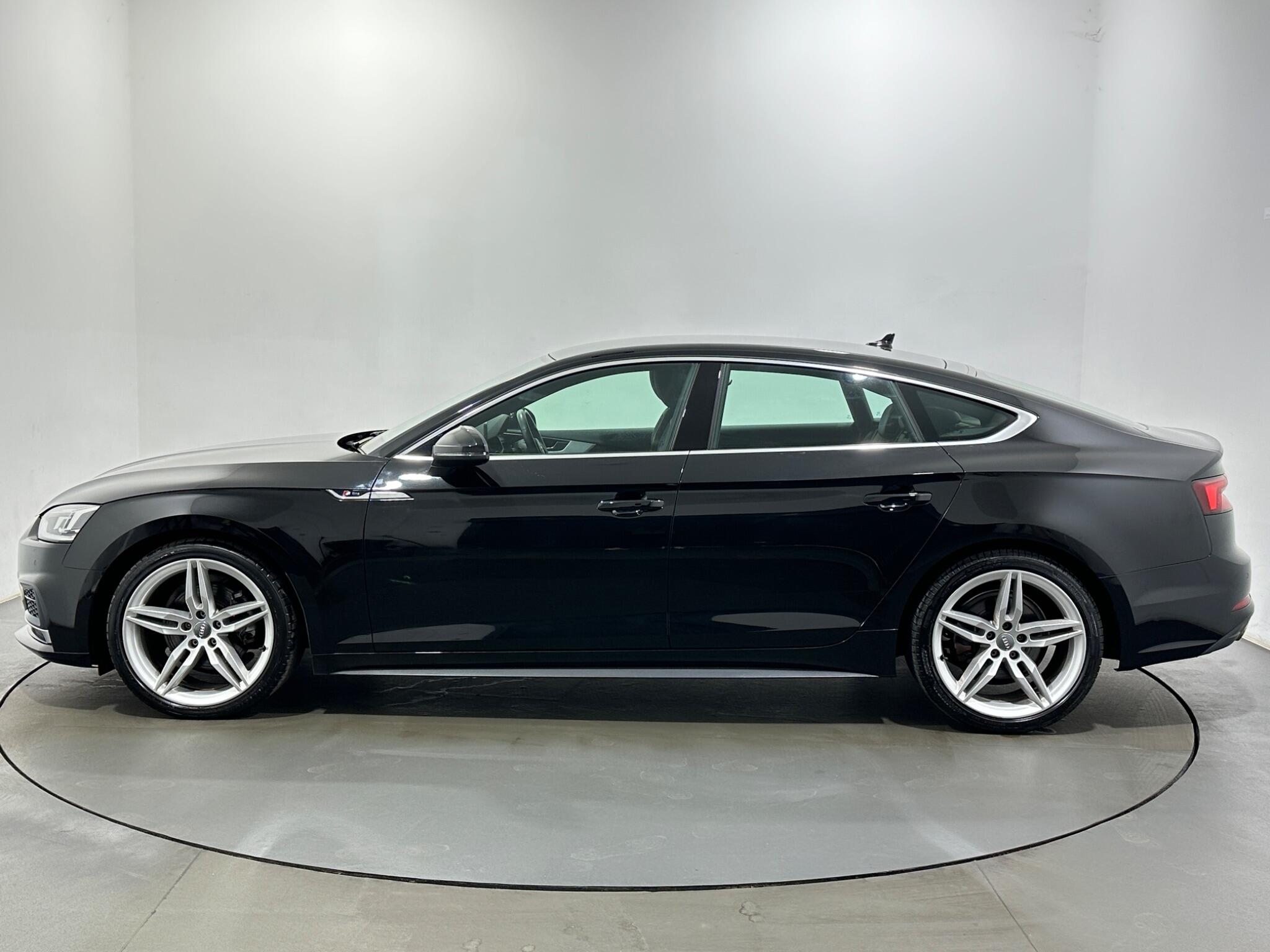 Audi A5 view 5