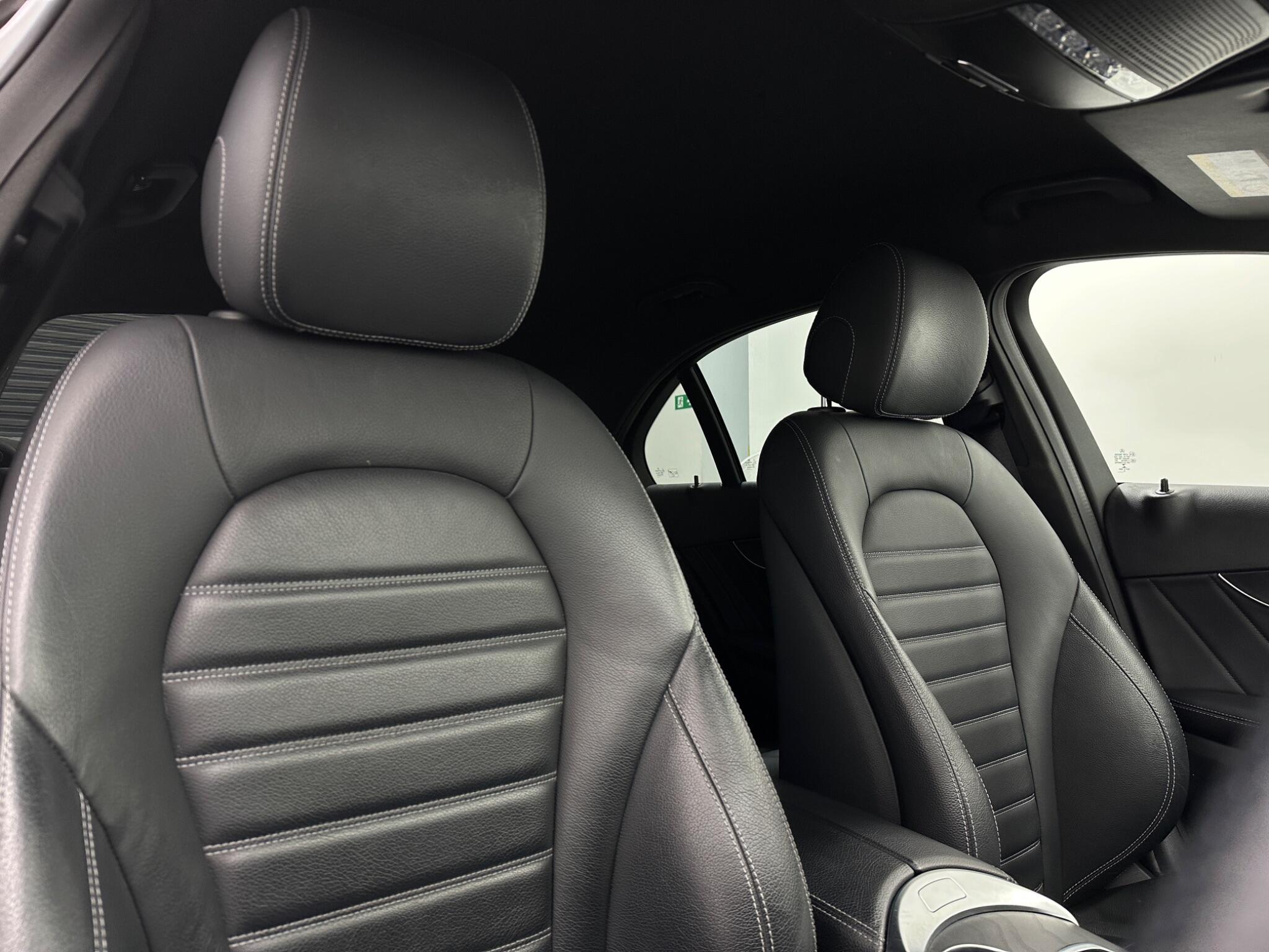 Mercedes-Benz C-Class view 33