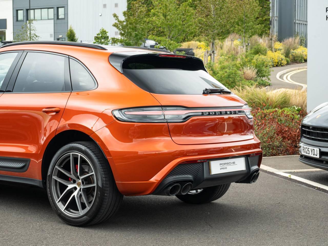 Porsche Macan view 8