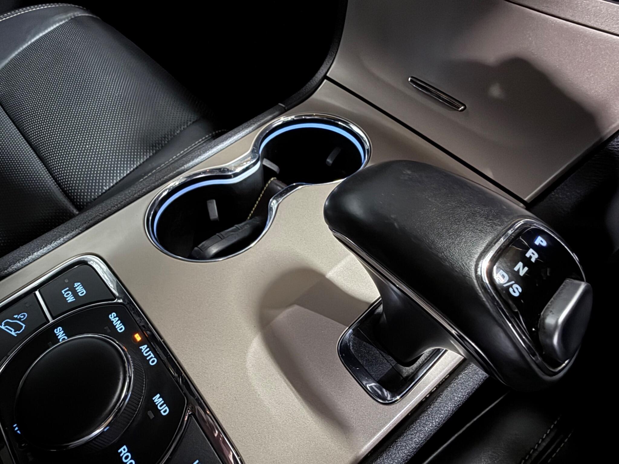 Jeep Grand Cherokee view 46