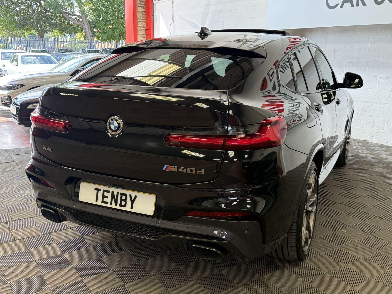 BMW X4 view 10