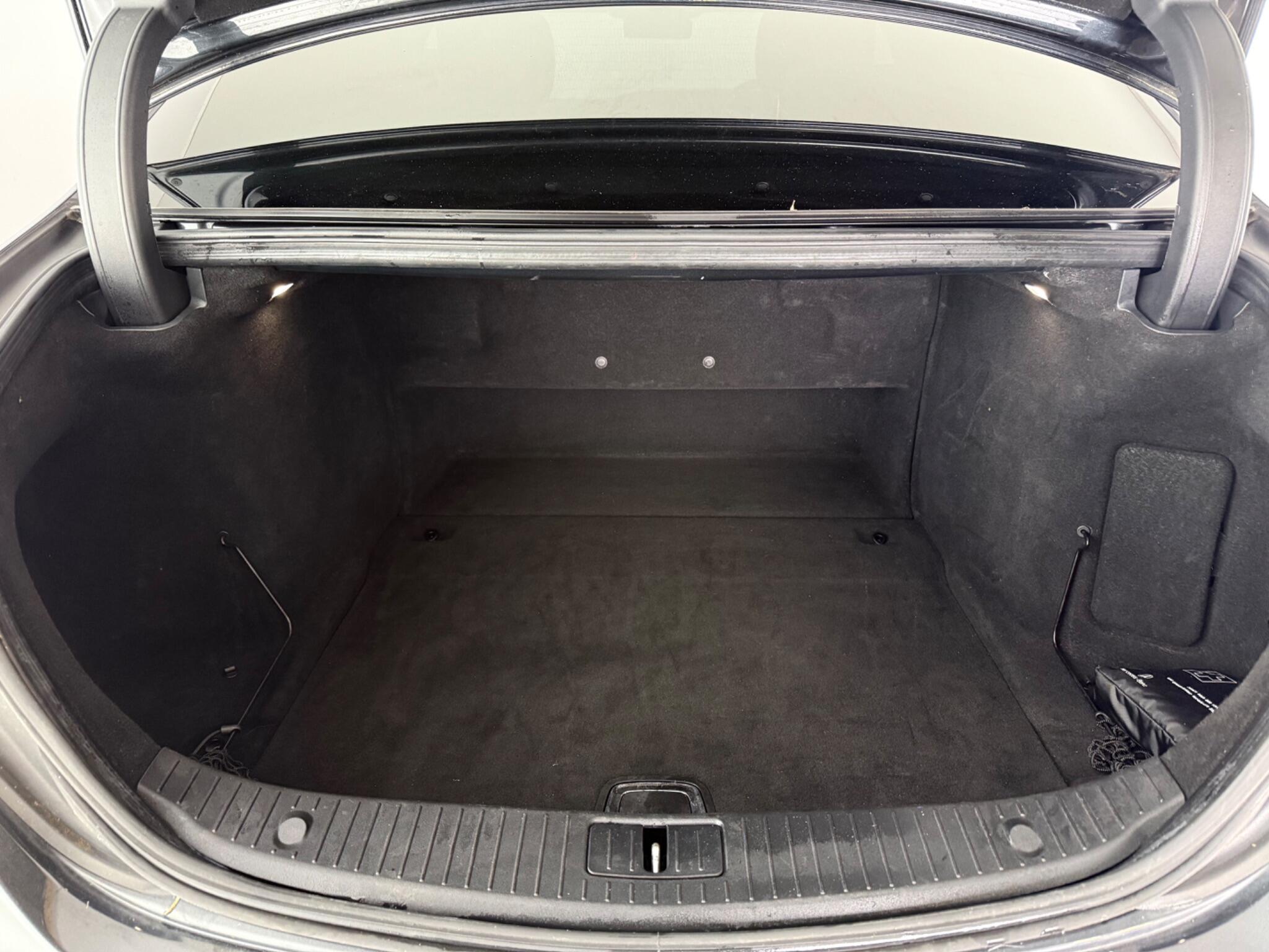 Mercedes-Benz S-Class view 10