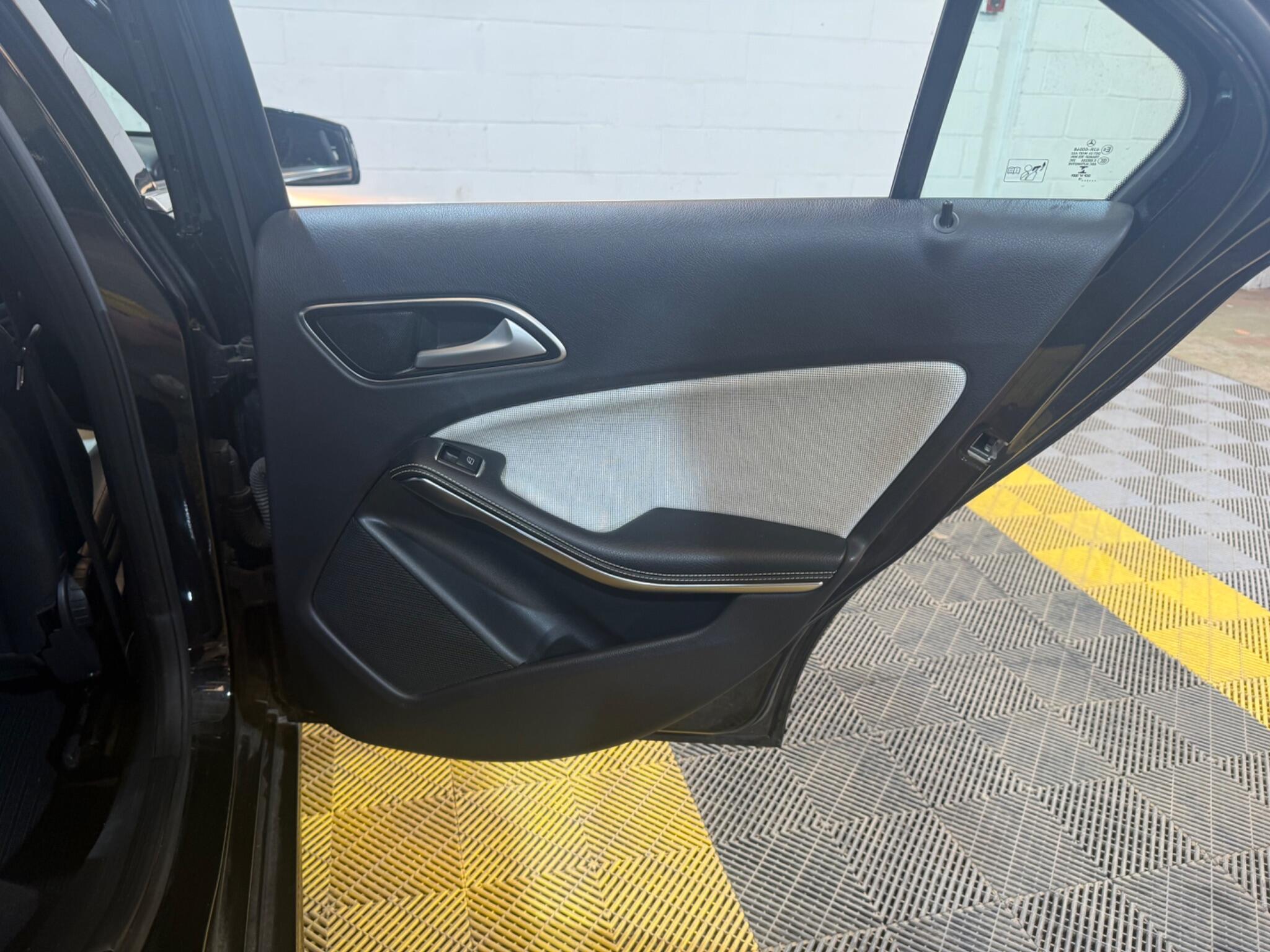 Mercedes-Benz A Class view 37