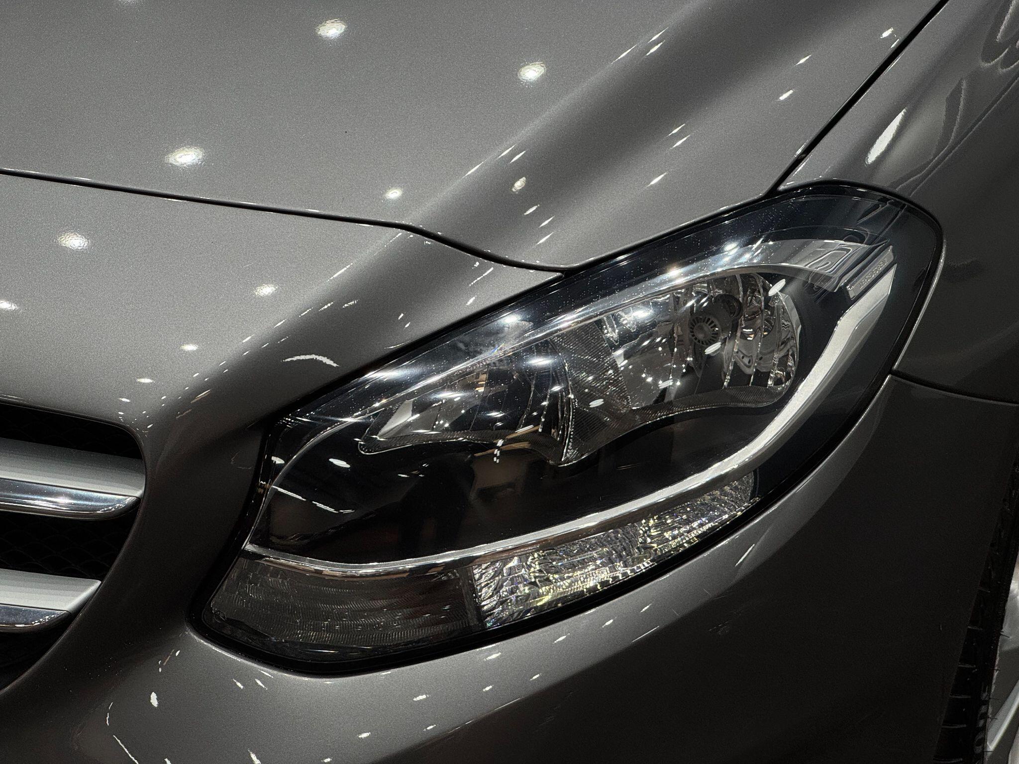 Mercedes-Benz B-Class view 8