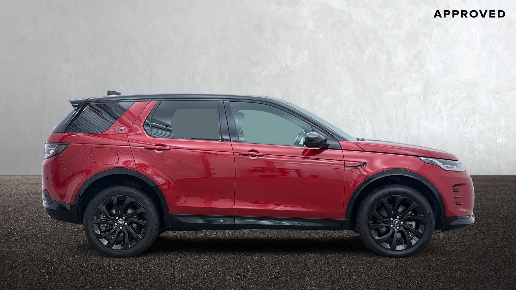 Land Rover Discovery Sport view 5