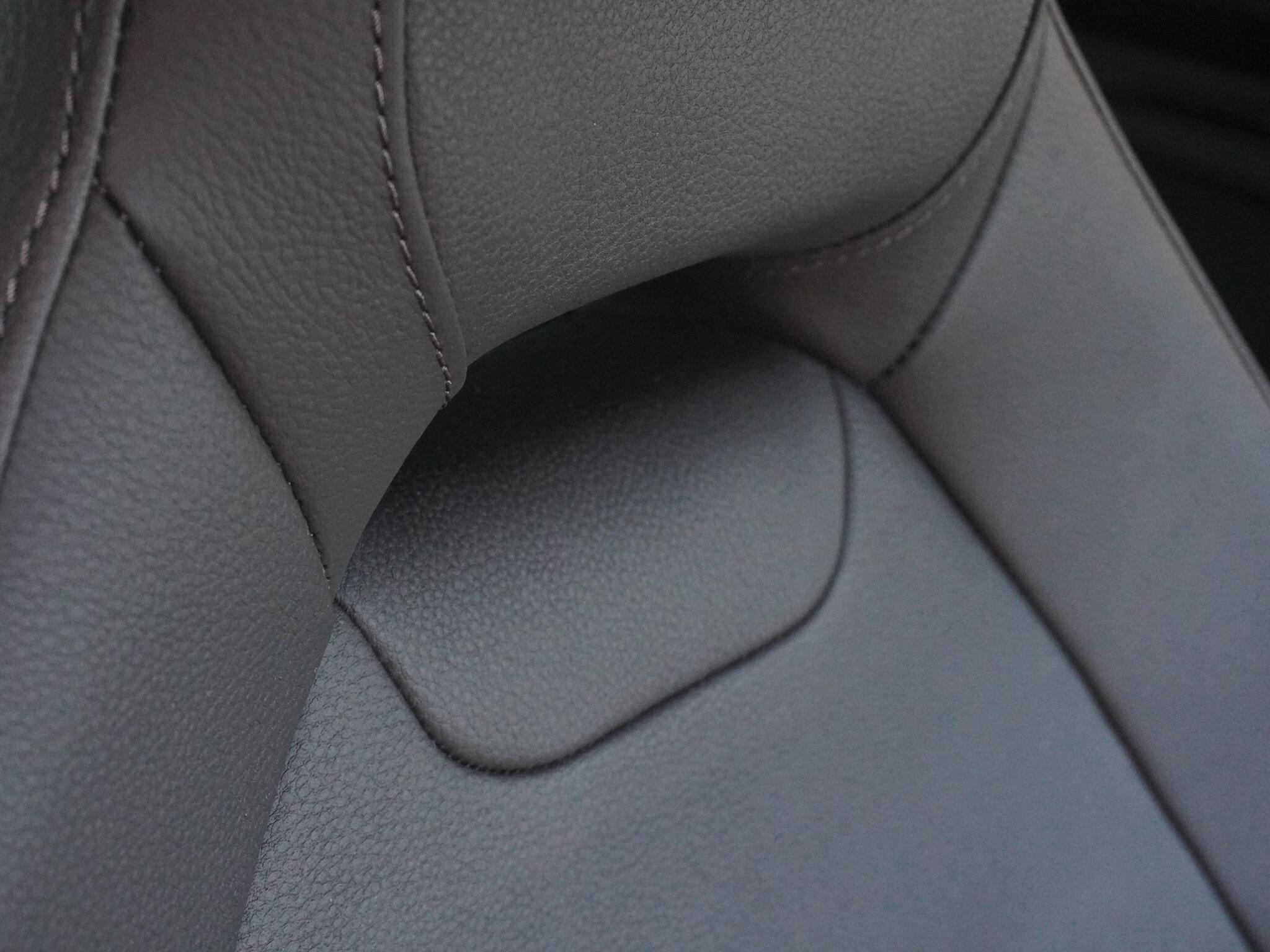 Porsche Panamera view 12
