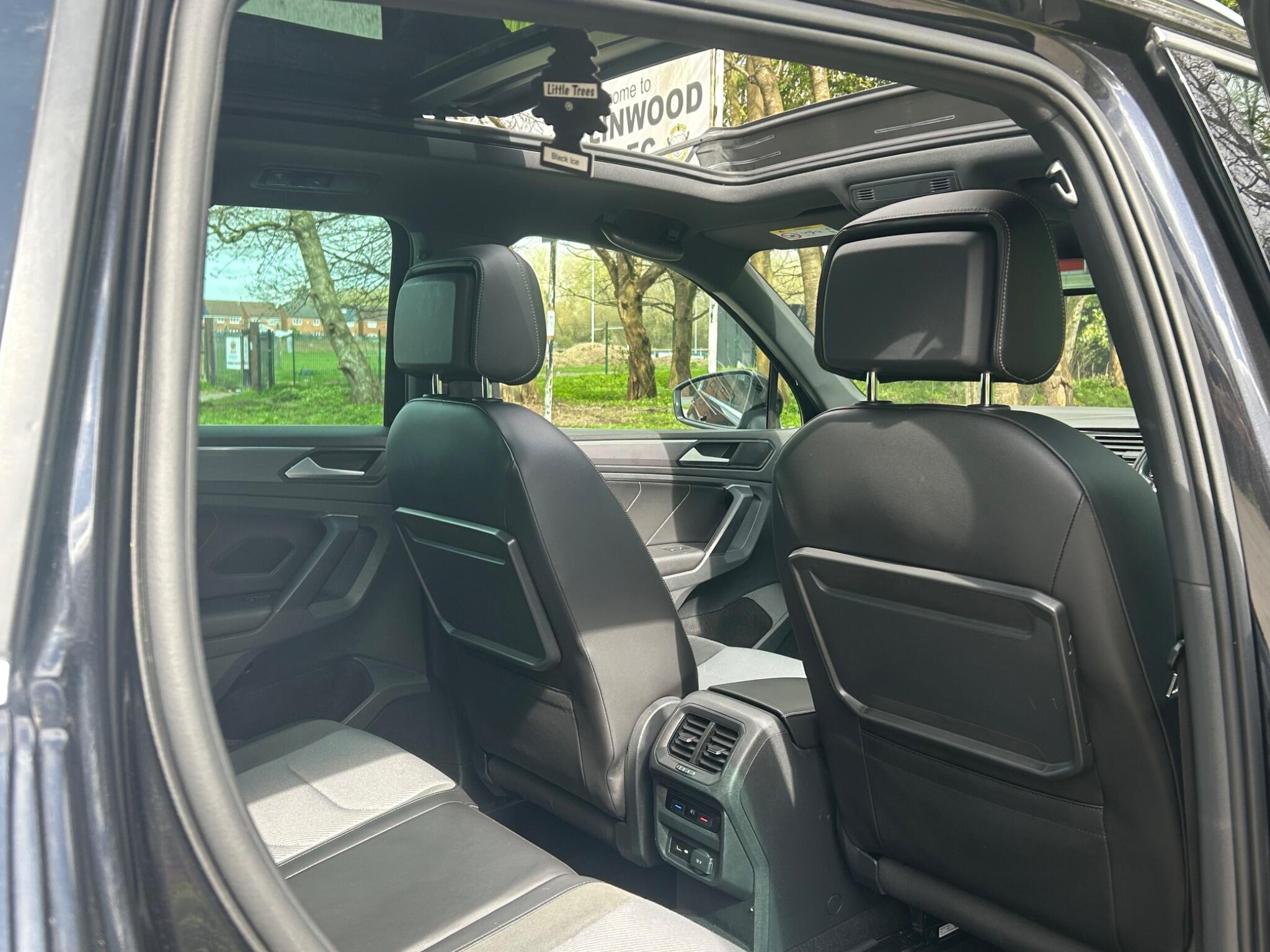 Volkswagen Tiguan view 27