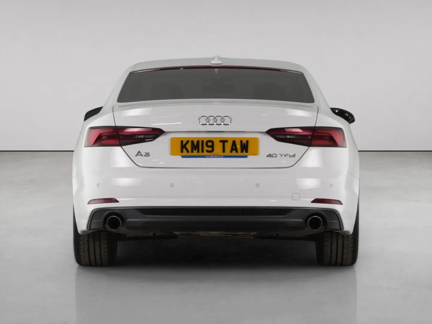 Audi A5 view 7