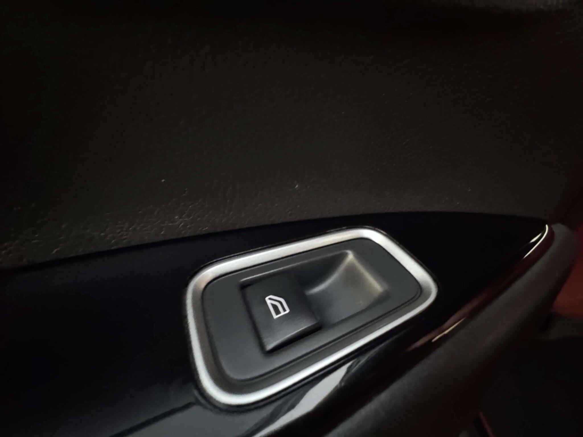 Mitsubishi Outlander view 40