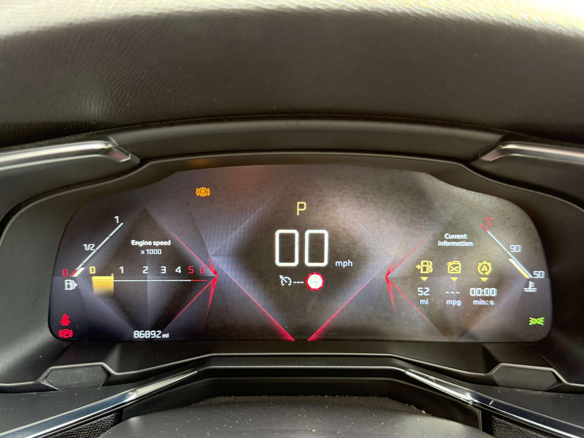 DS Automobiles DS 7 Crossback view 33