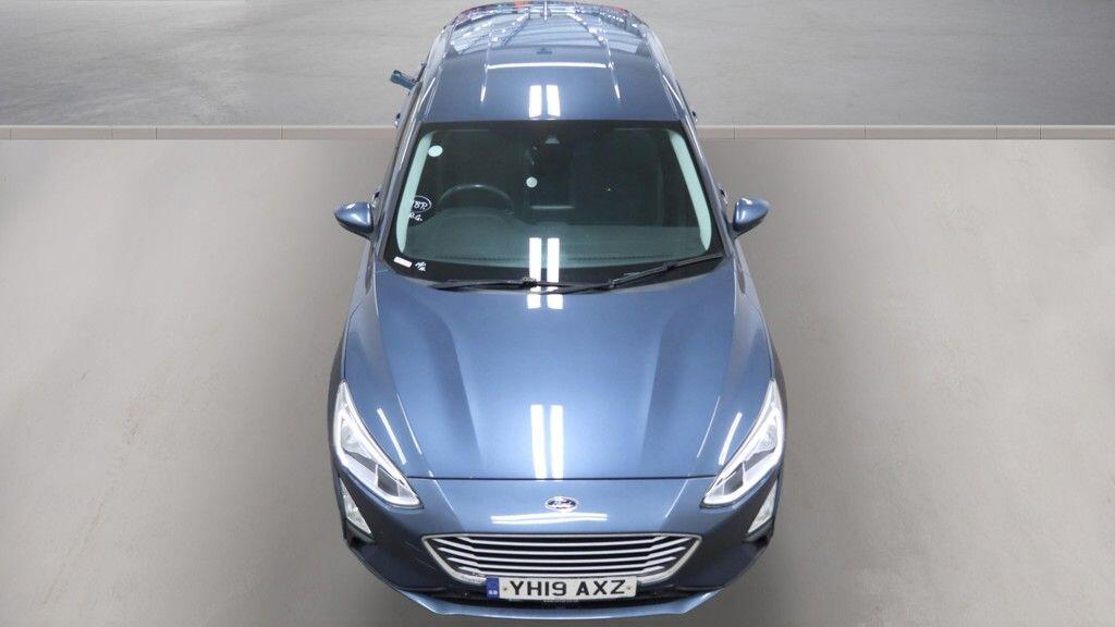 Ford Focus view 11