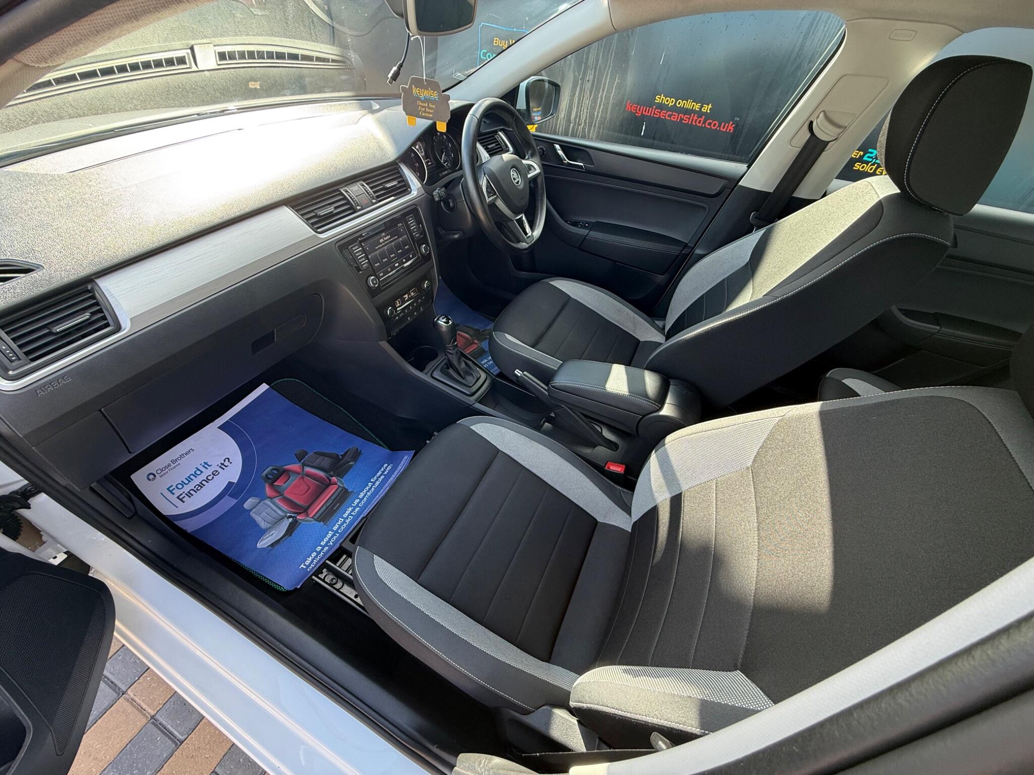 Skoda Rapid view 23