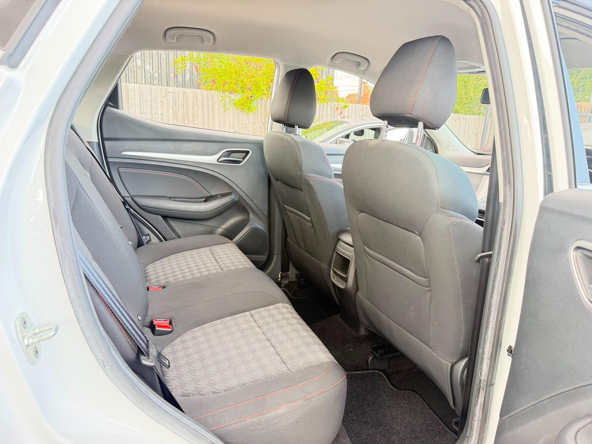 MG ZS view 14