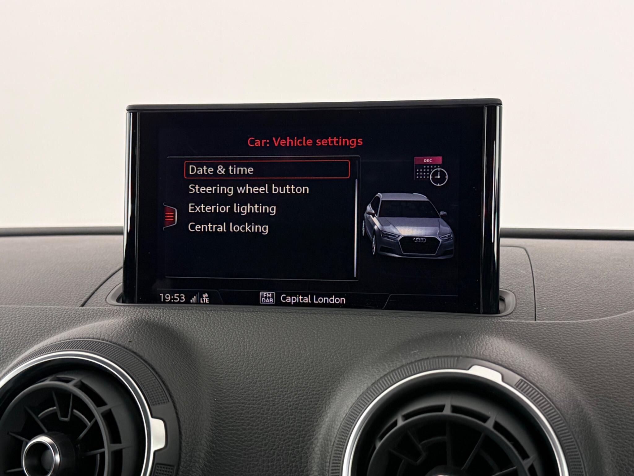 Audi A3 view 27
