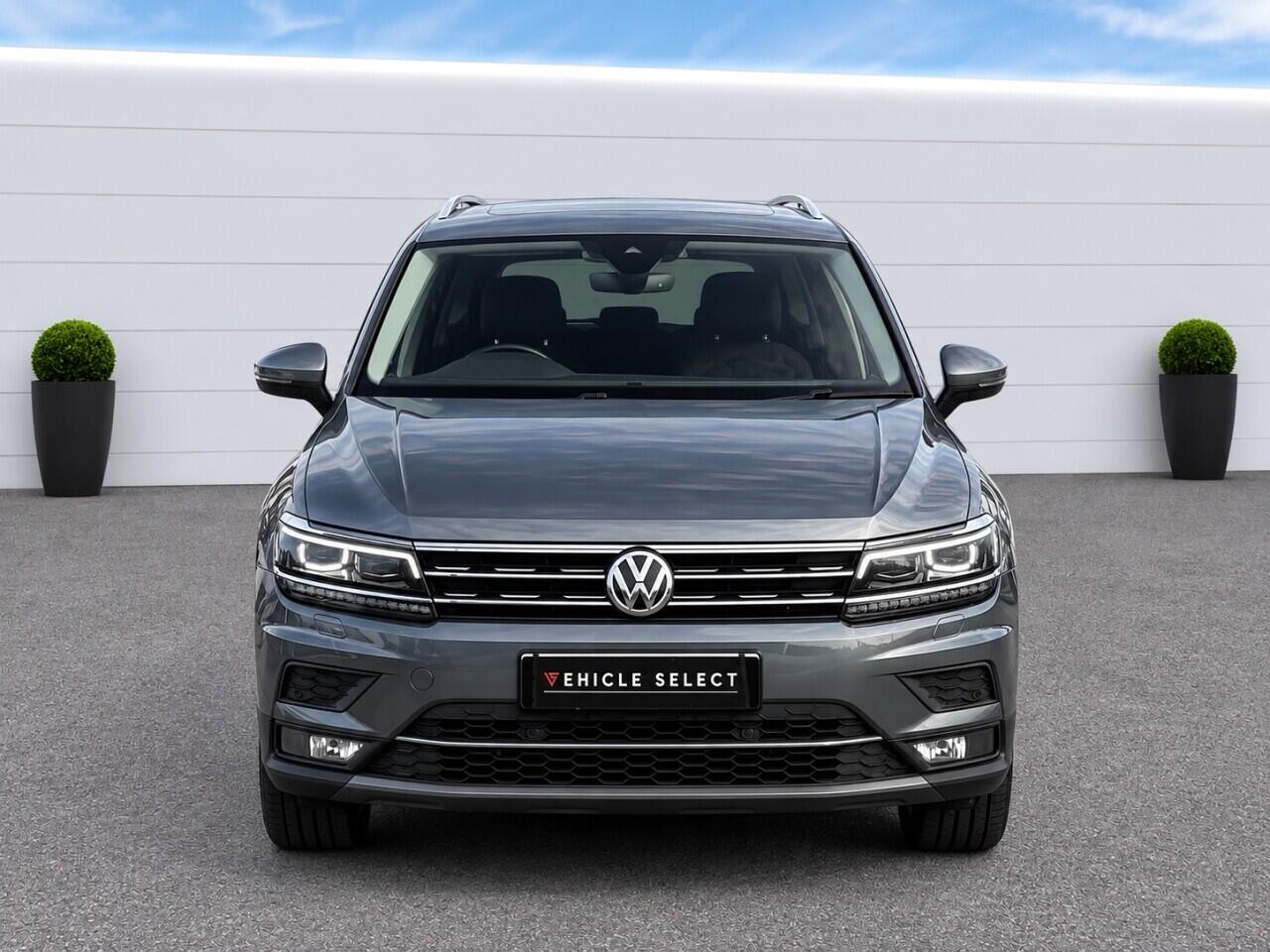Volkswagen Tiguan Allspace view 7