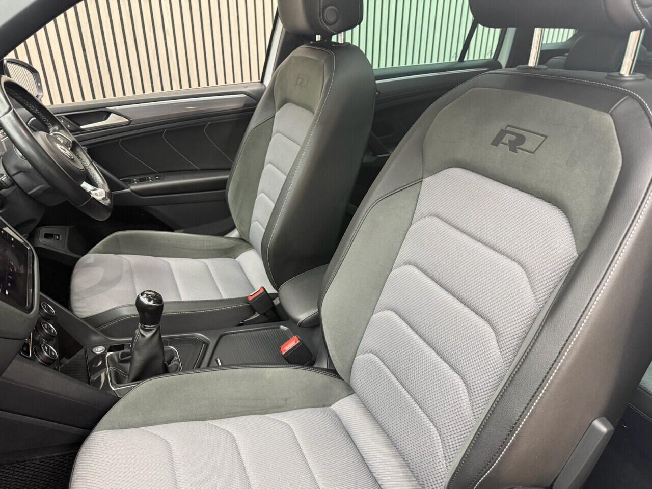 Volkswagen Tiguan view 6