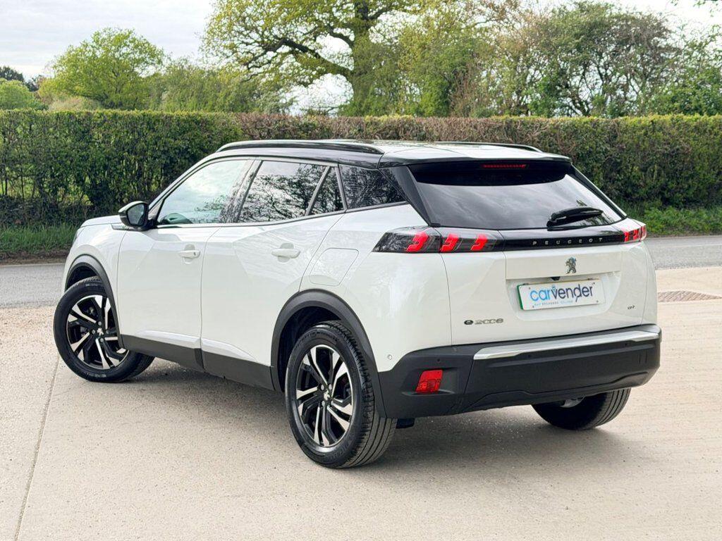 Peugeot E-2008 view 7