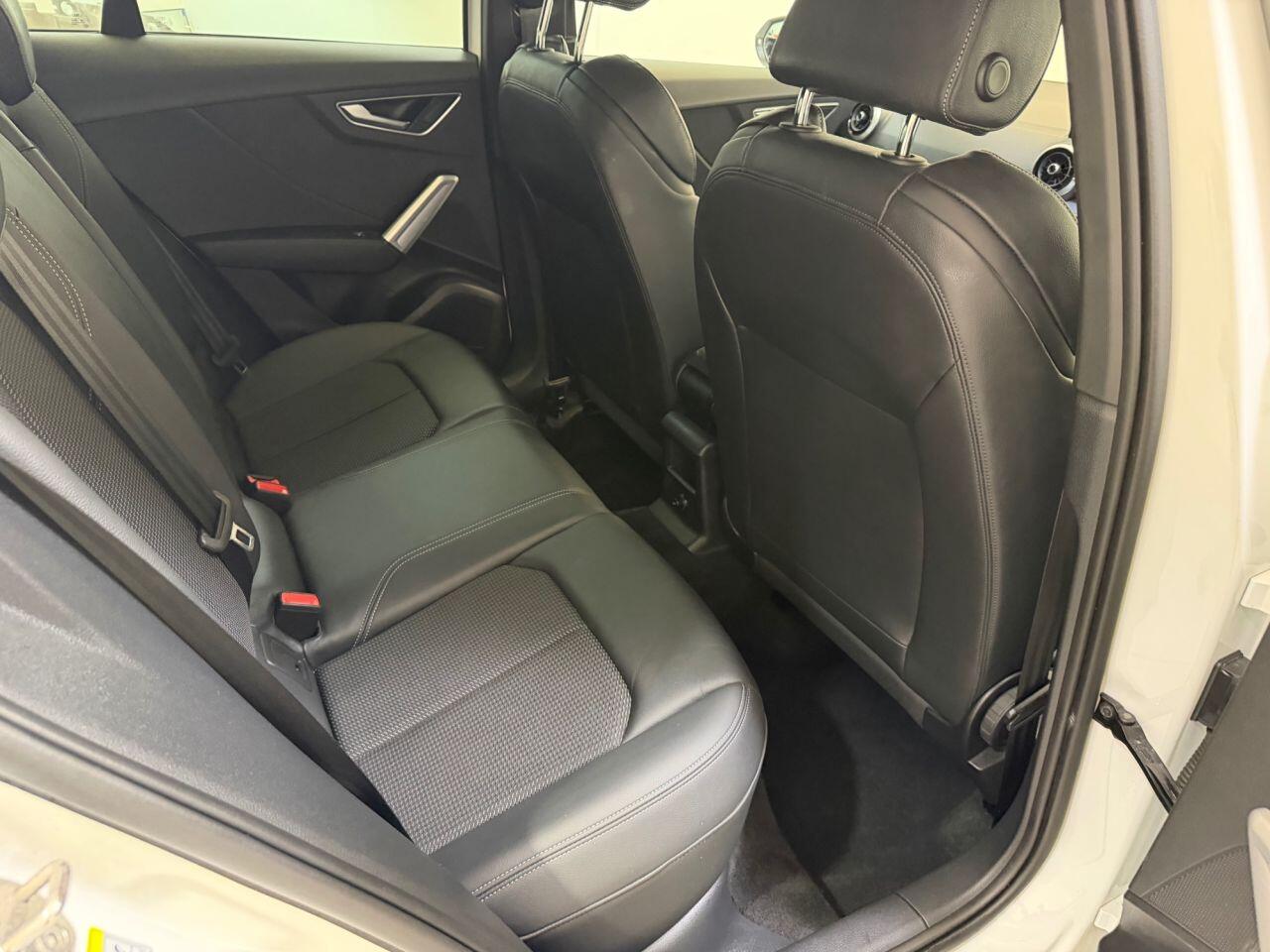 Audi Q2 view 38