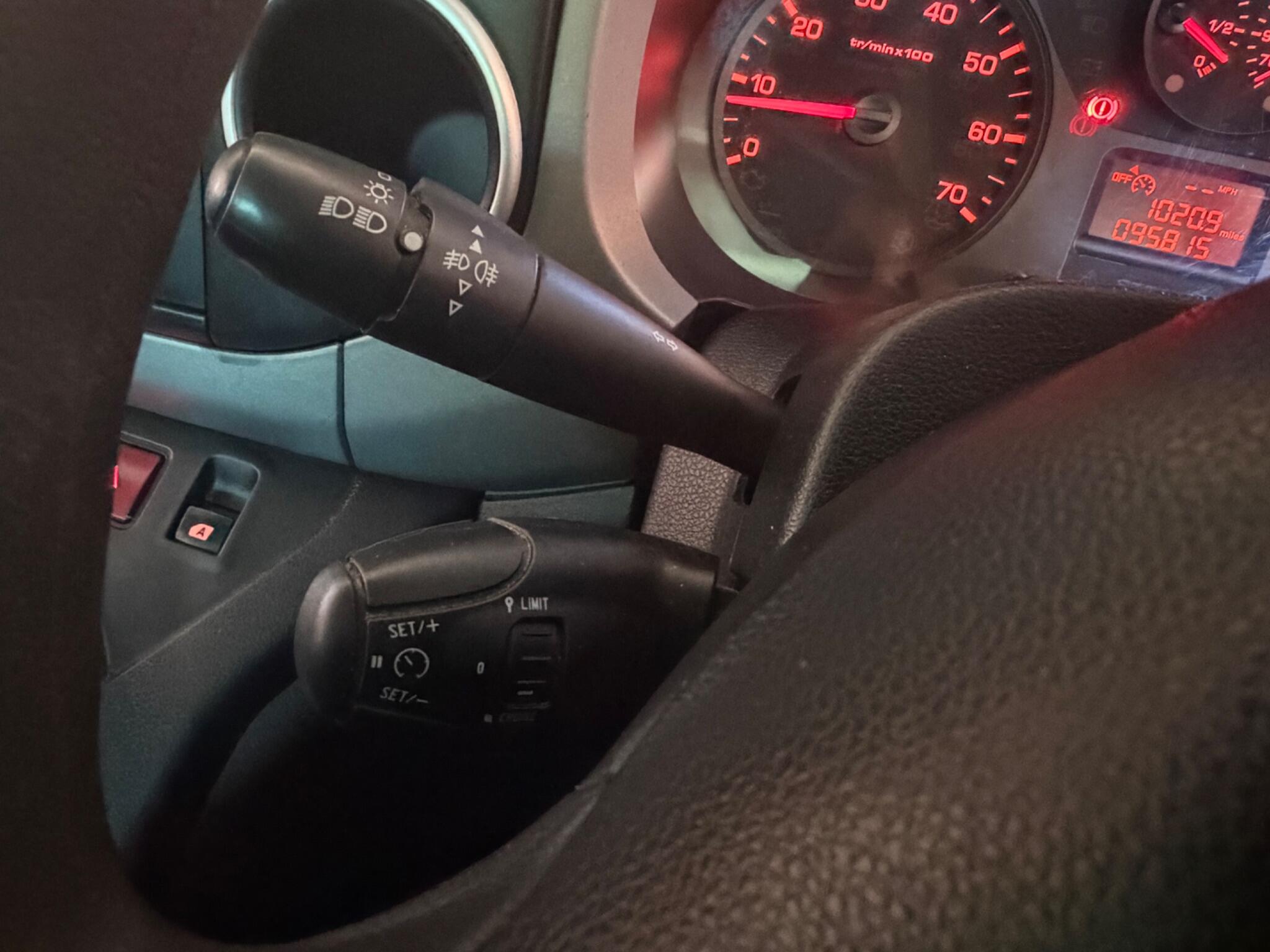 Peugeot Partner Tepee view 30