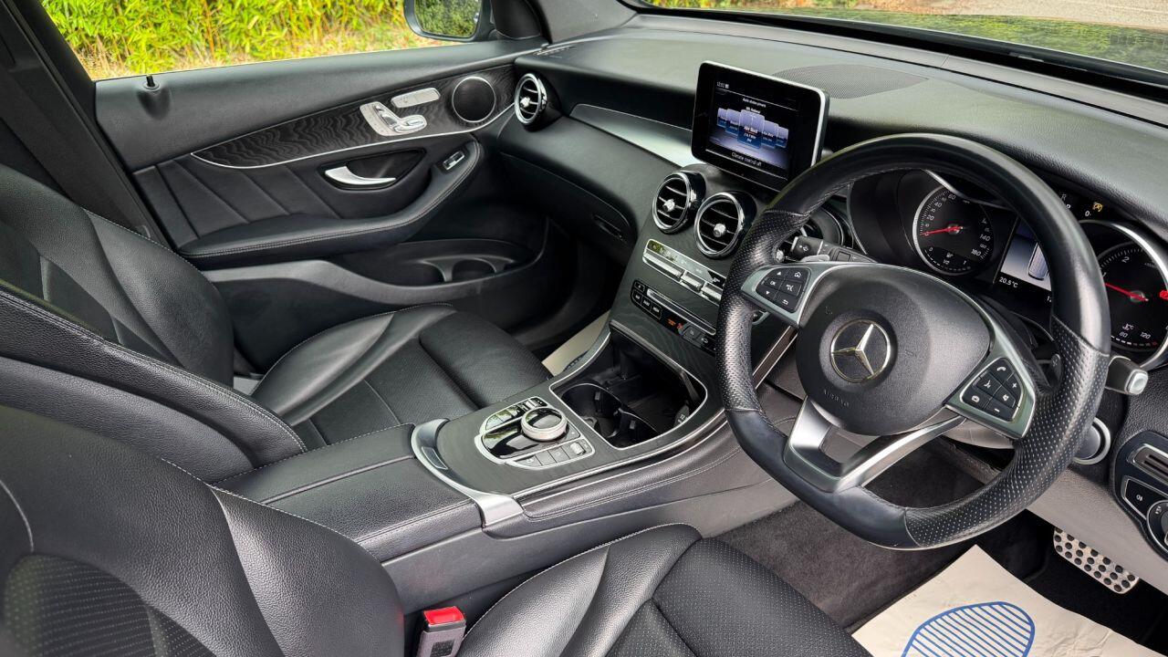 Mercedes-Benz GLC view 10