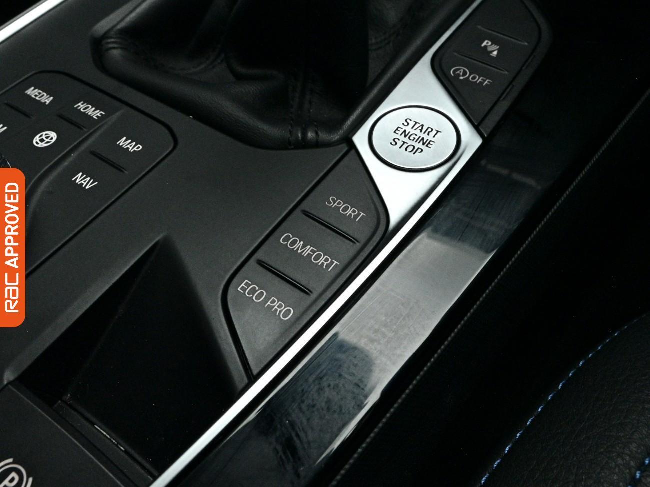 BMW 1 Series view 14