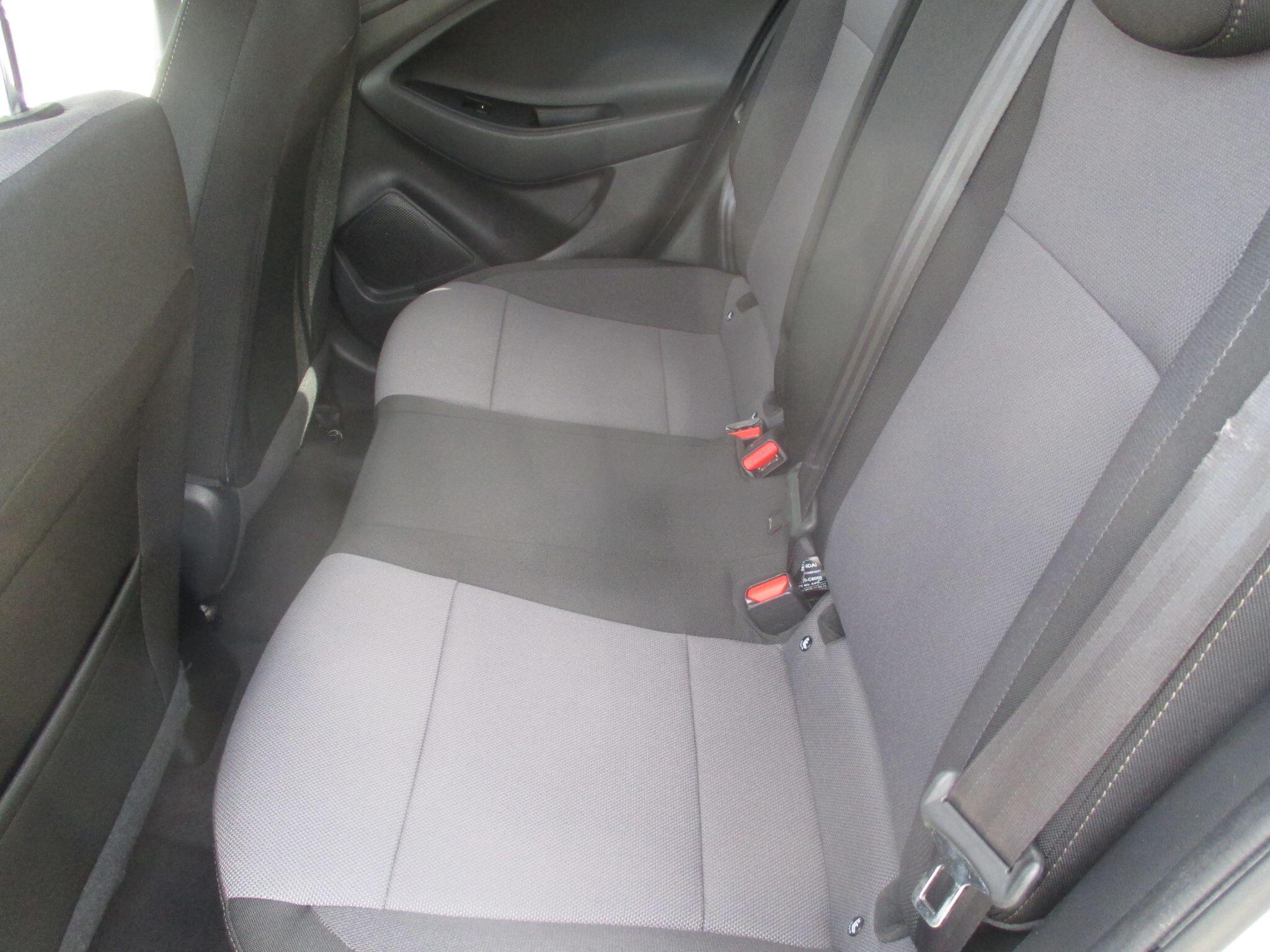 Hyundai I20 view 29