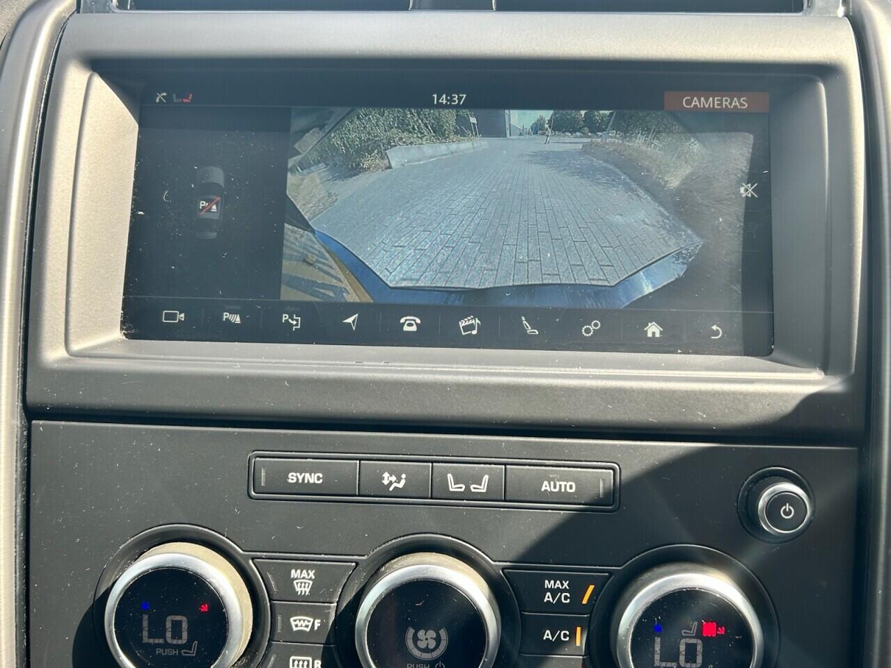 Land Rover Discovery view 42