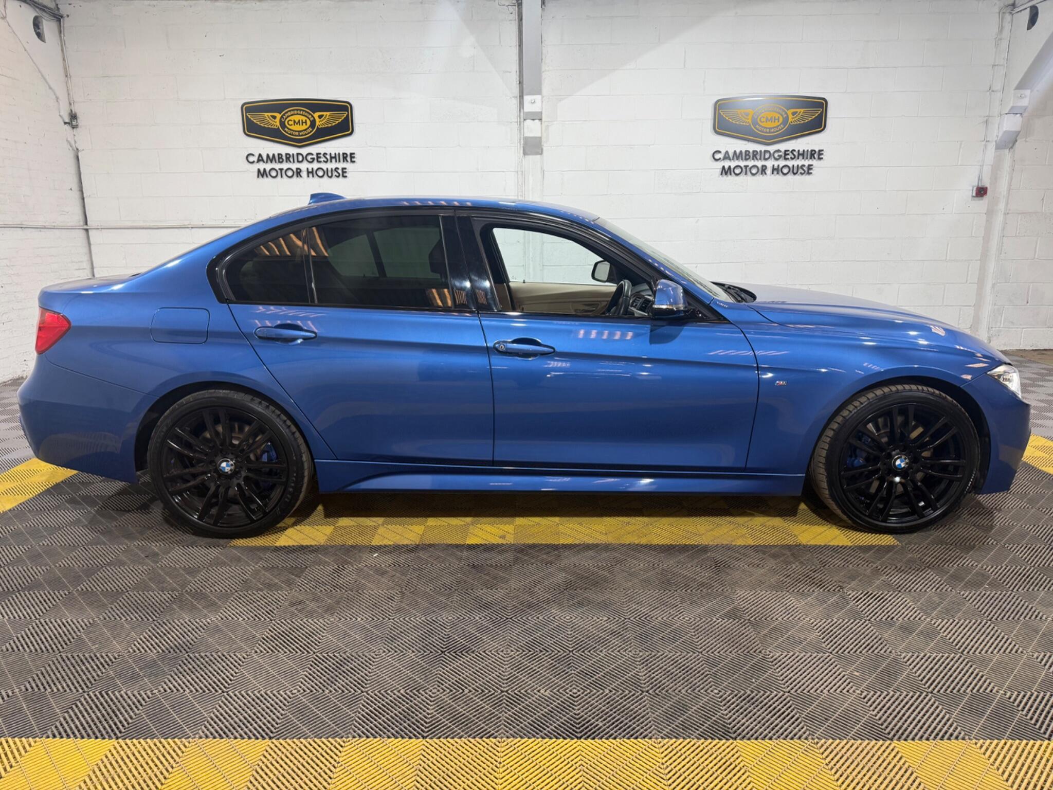 BMW 3 Series view 9