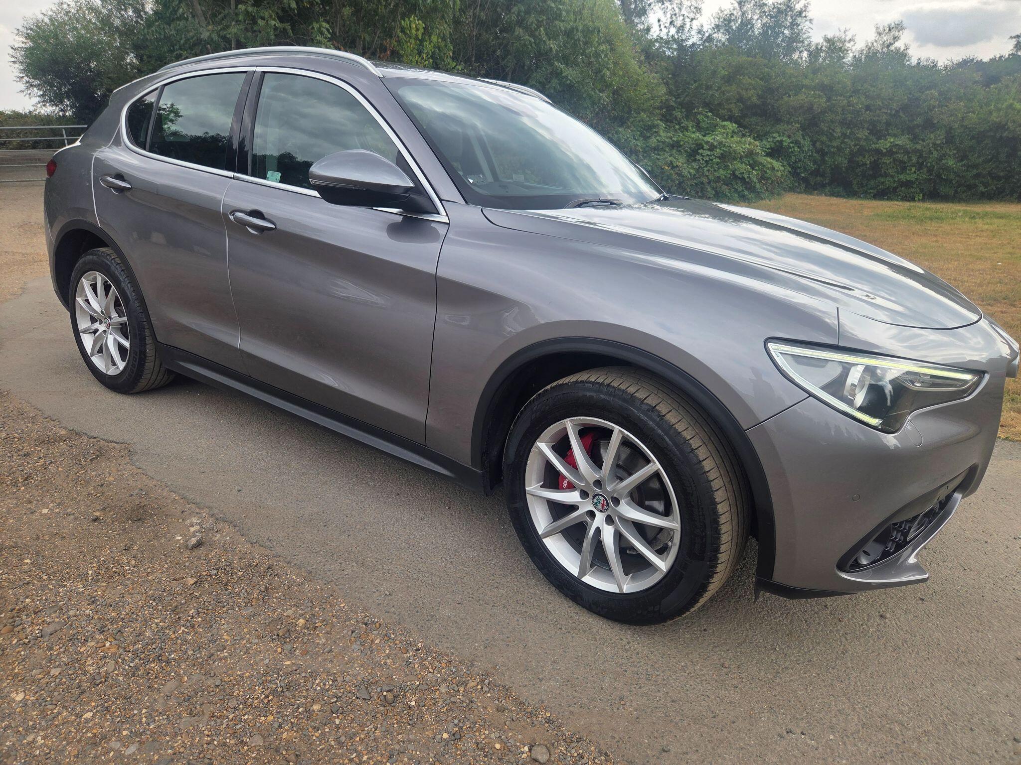 Alfa Romeo Stelvio view 6