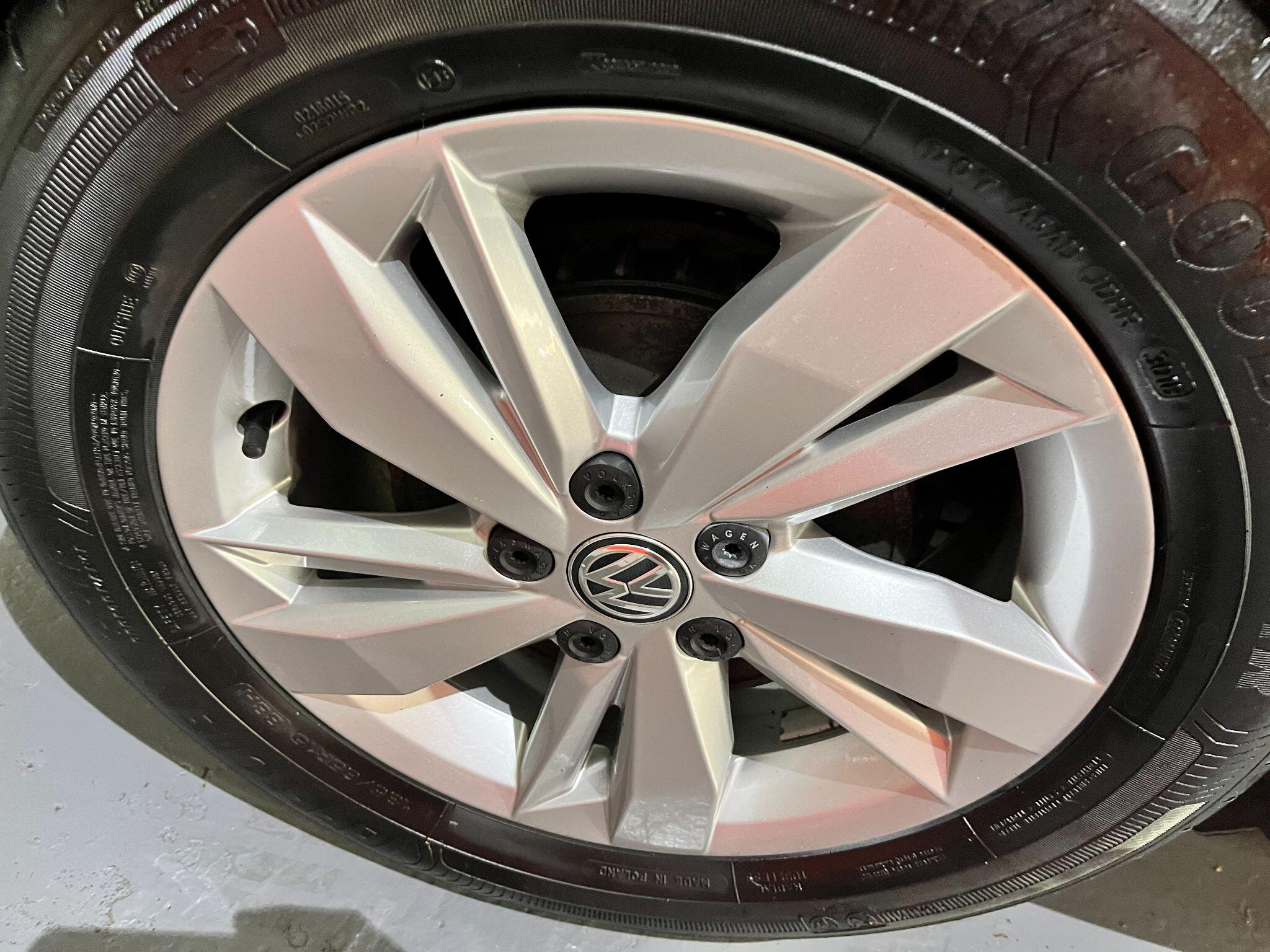Volkswagen Polo view 28