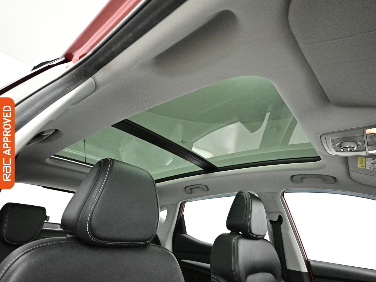 MG ZS view 3