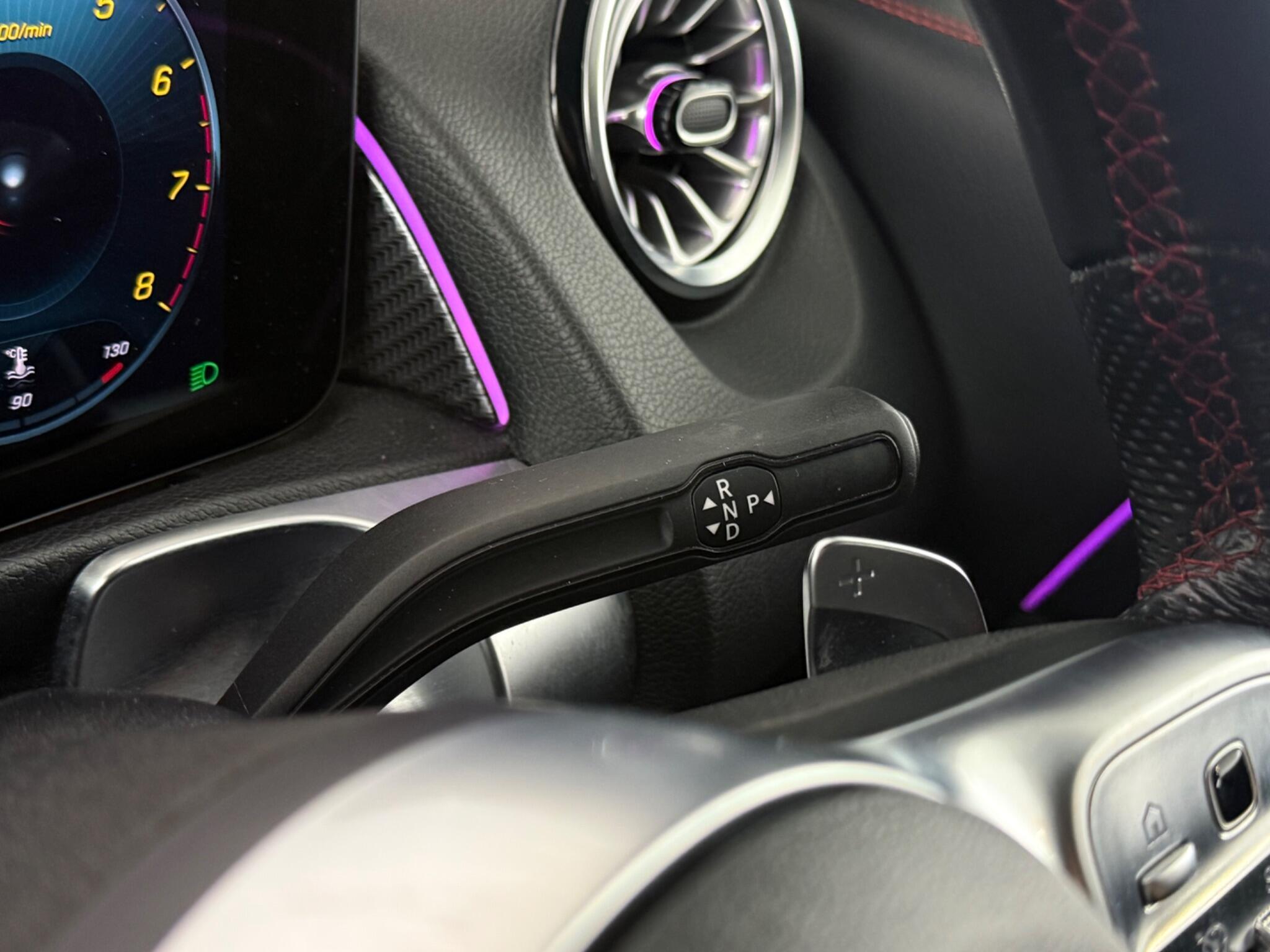 Mercedes-Benz GLB view 17
