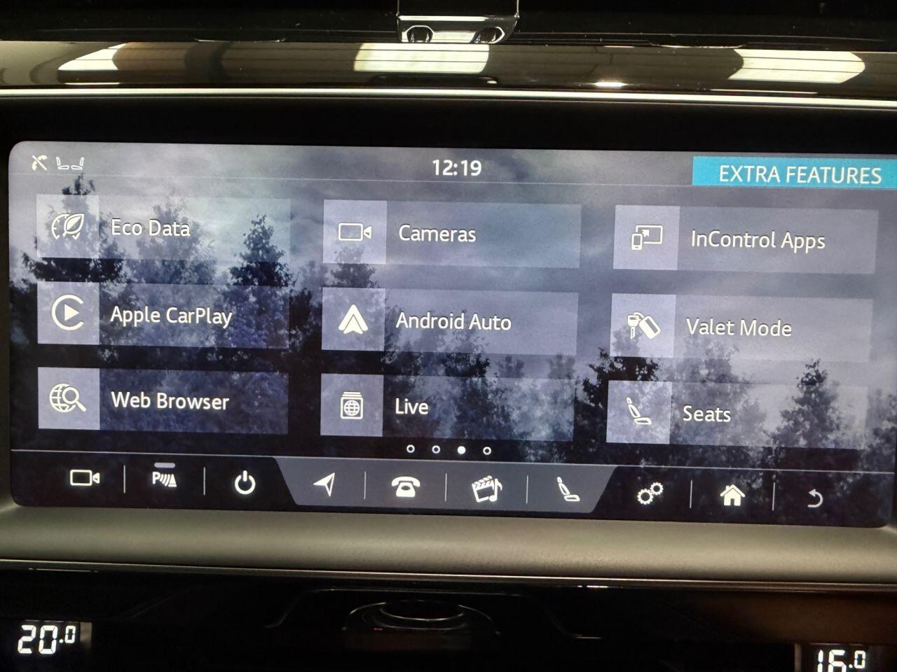 Jaguar F-Pace view 43