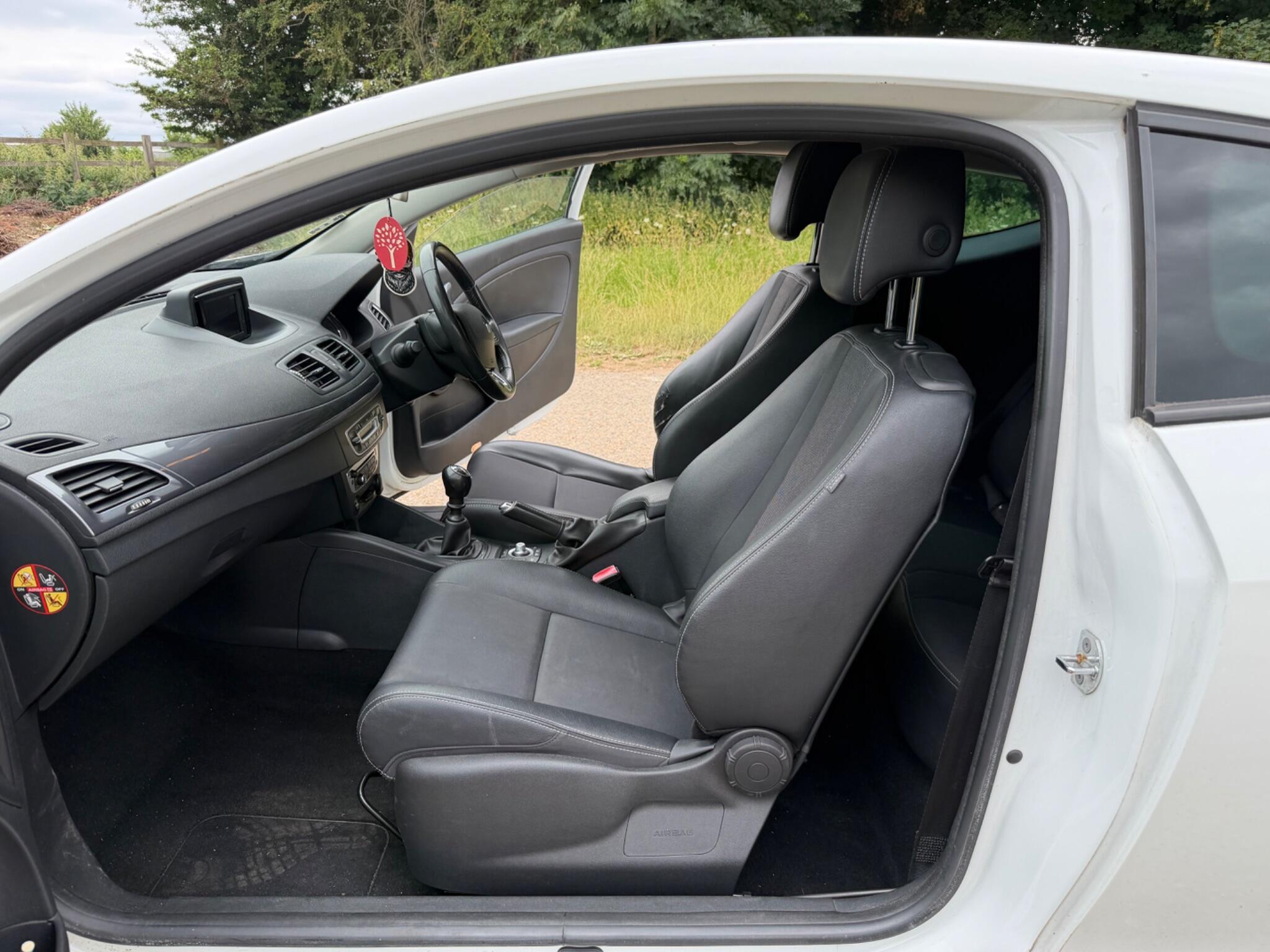 Renault Megane view 75