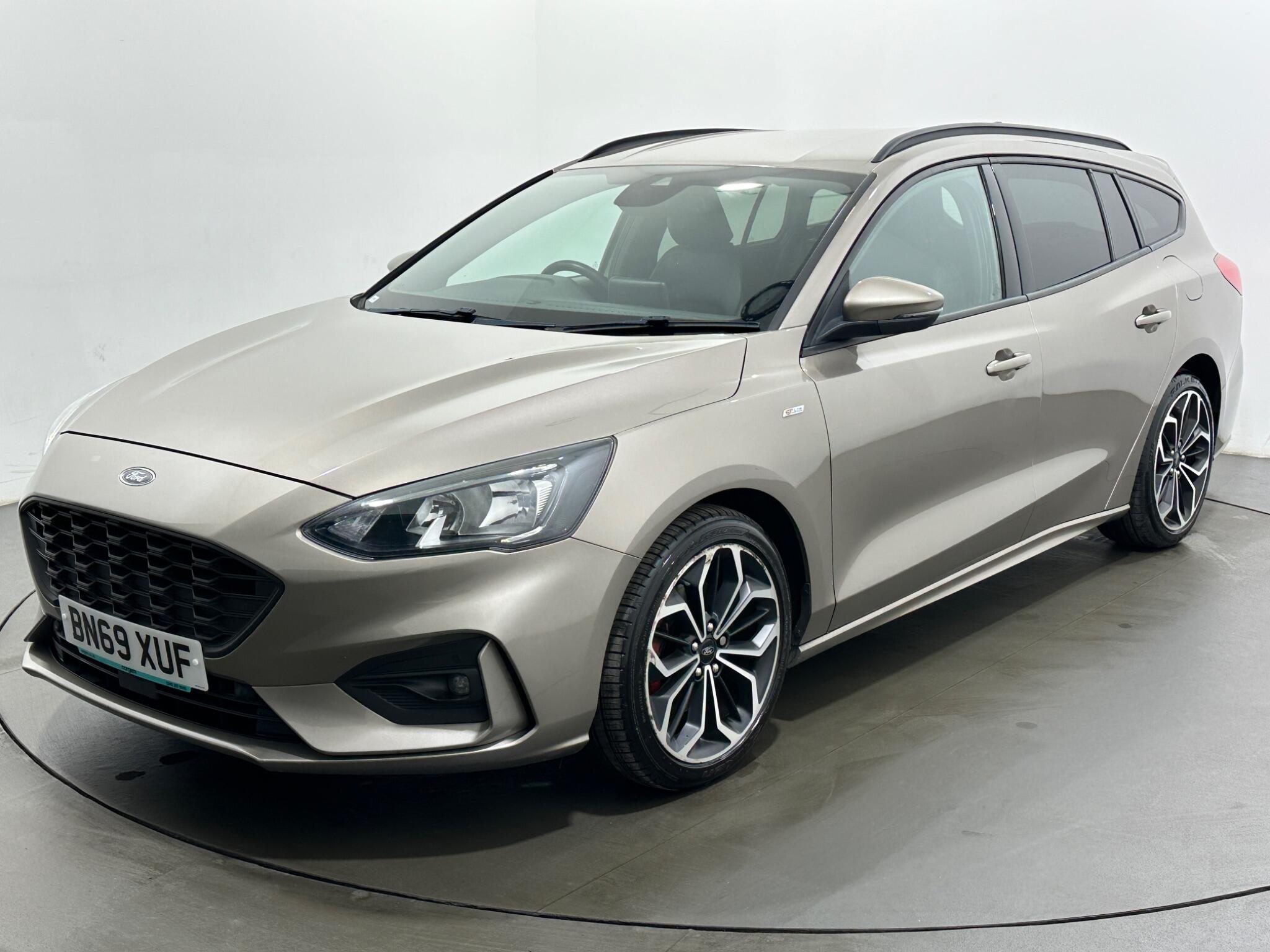 Ford Focus view 51