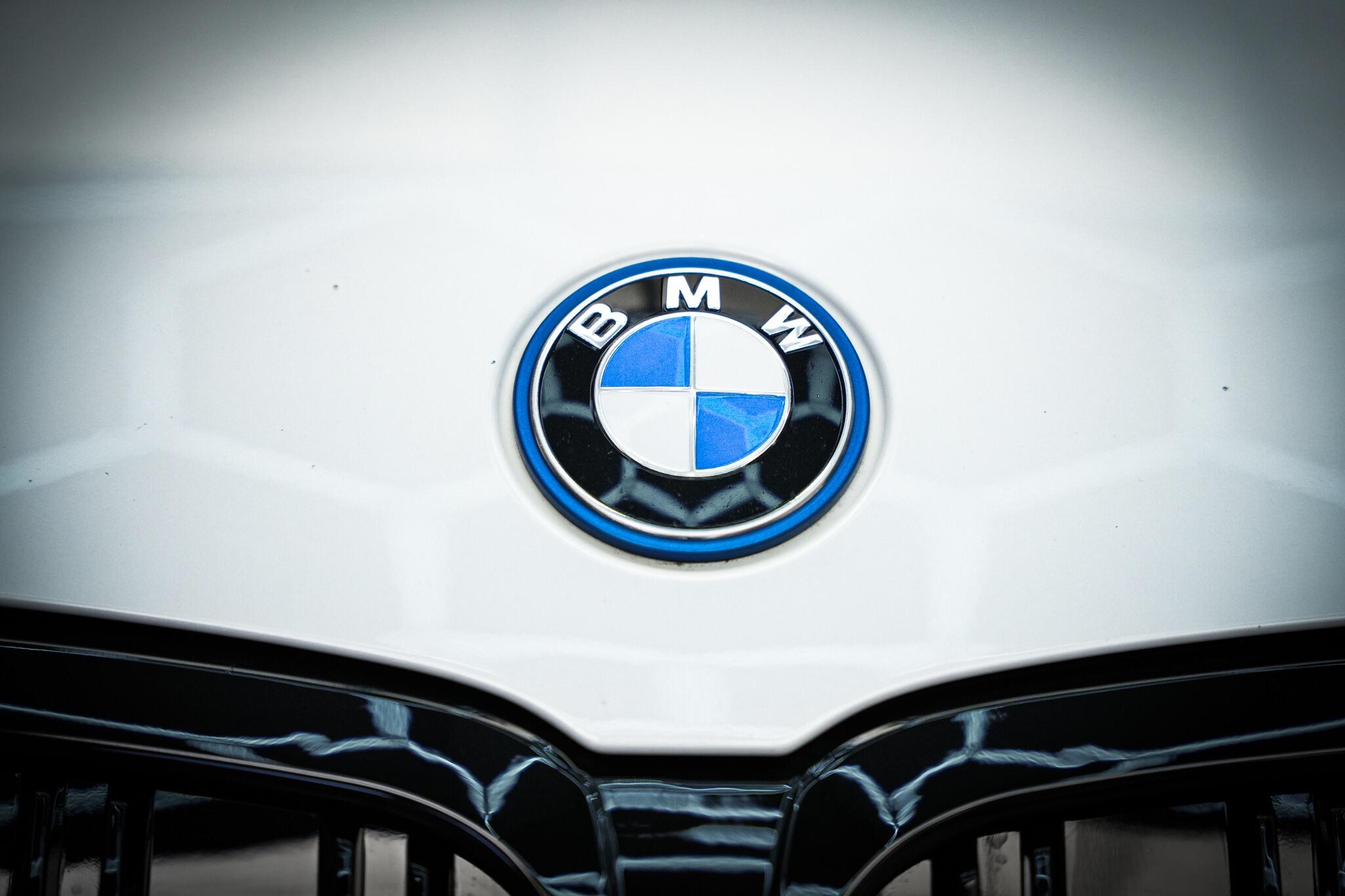 BMW 3 Series view 35