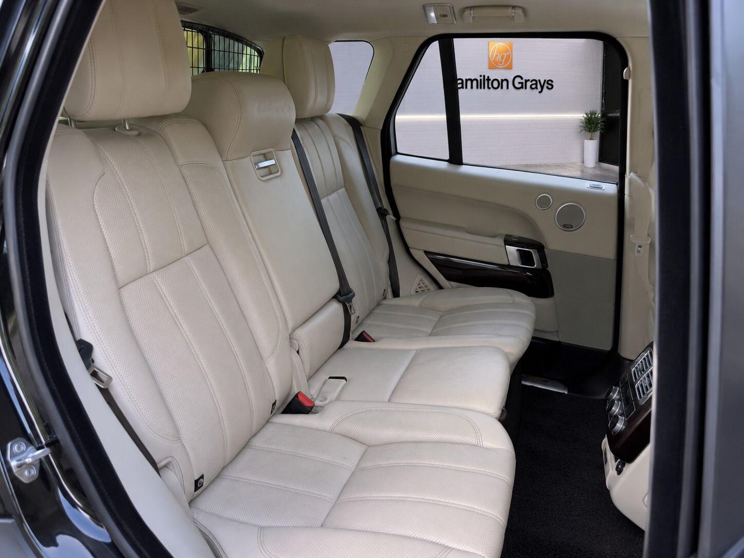 Land Rover Range Rover view 7