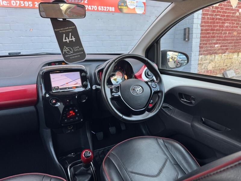 Toyota Aygo view 11