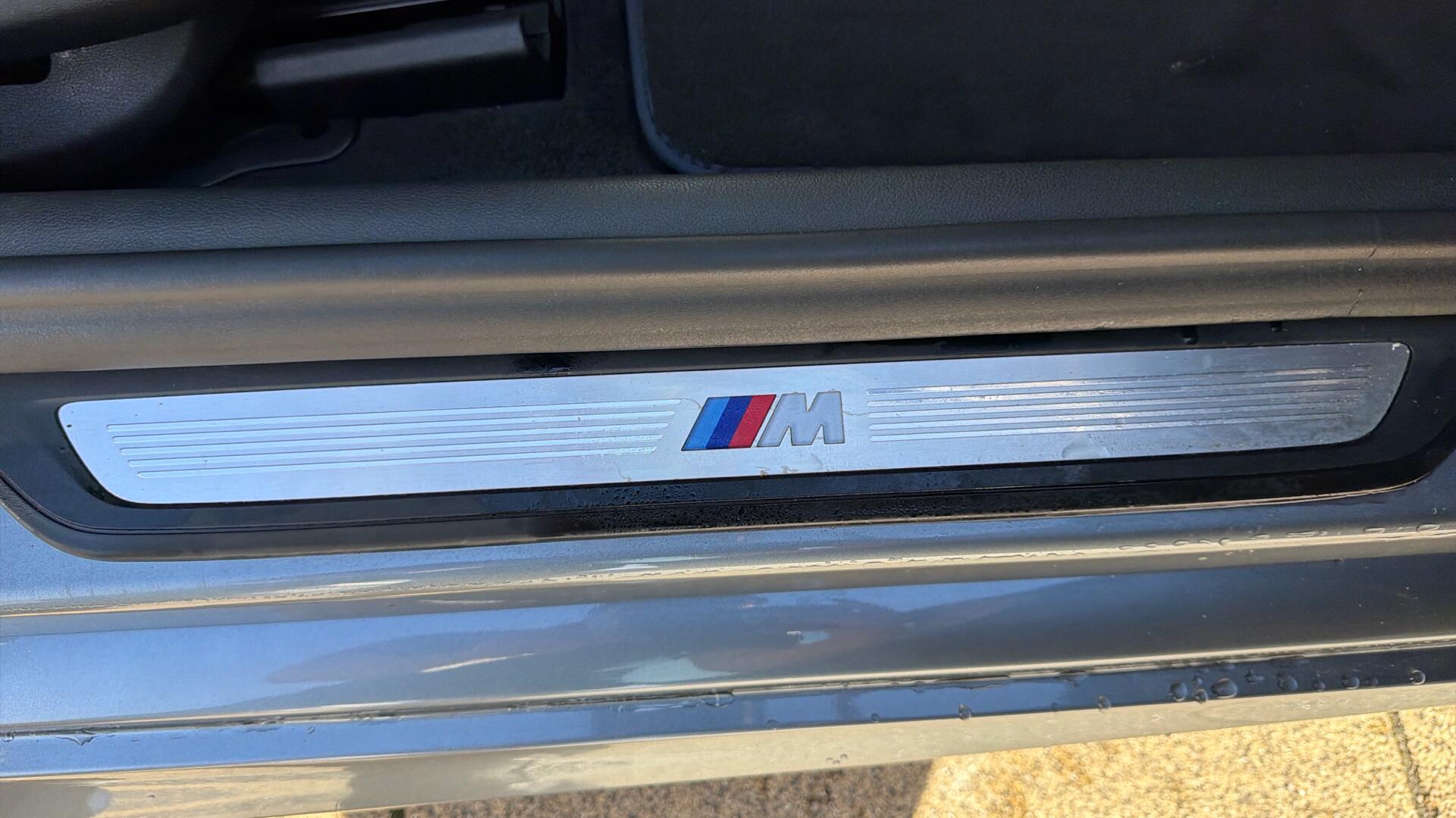 BMW 5 Series view 30