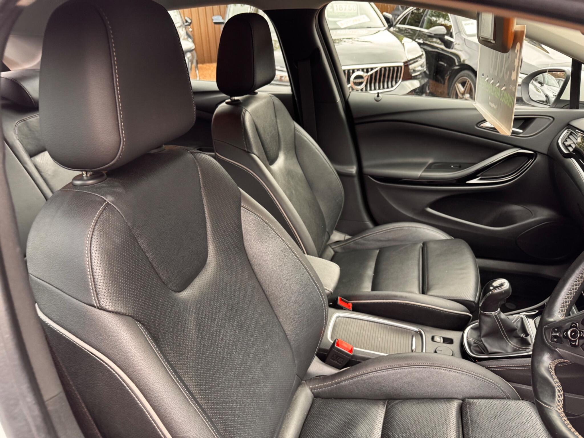 Vauxhall Astra view 16