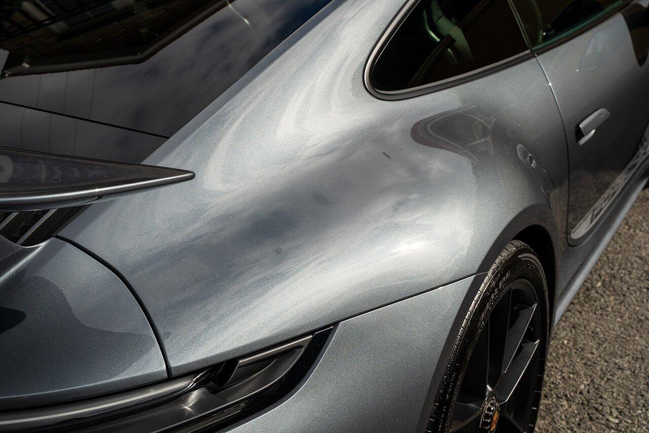 Porsche 911 view 22